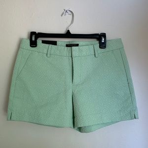 Banana Republic Women’s Pastel Green Short: NWT